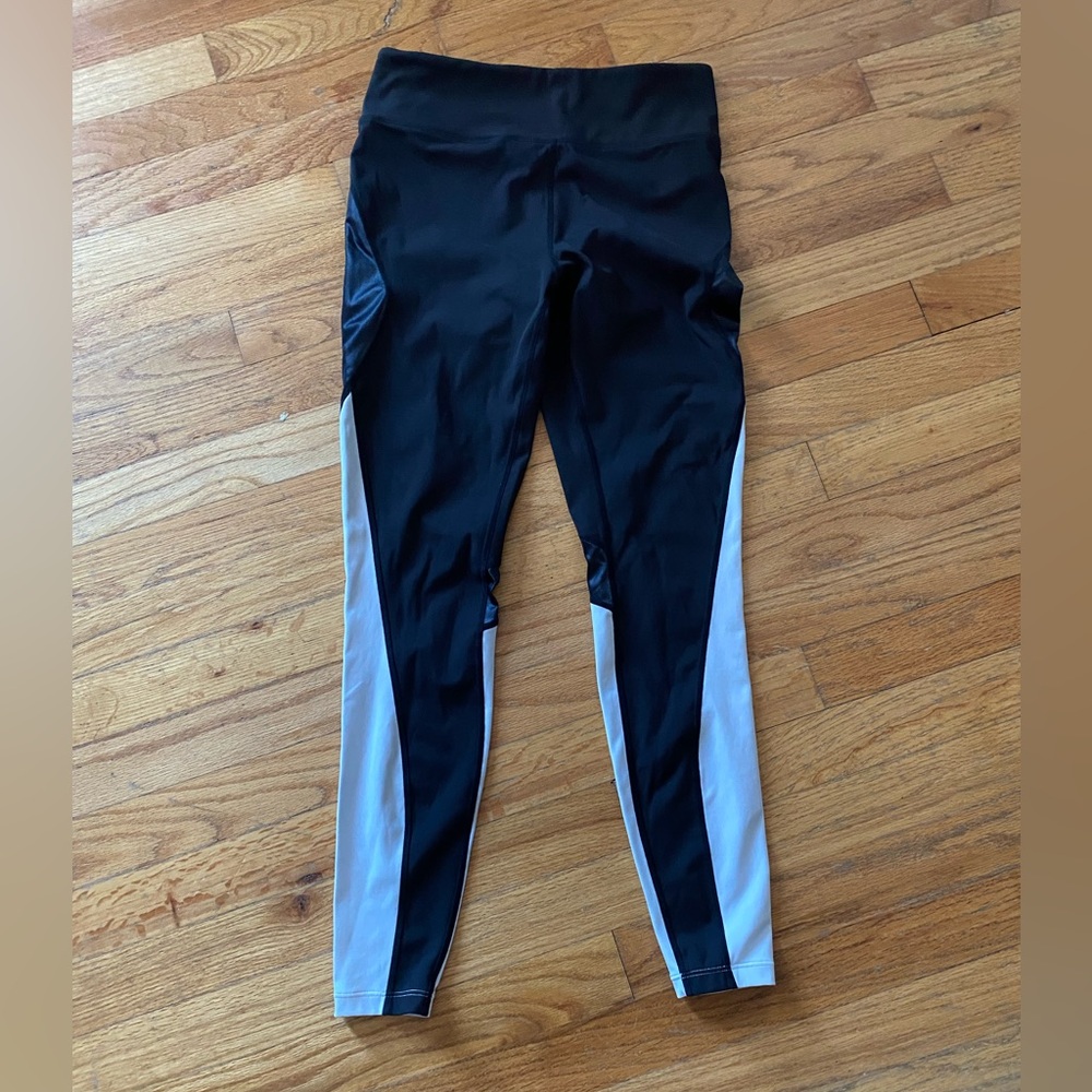 ALALA Leggings Women’s Satin Size Small Black White Colorblock